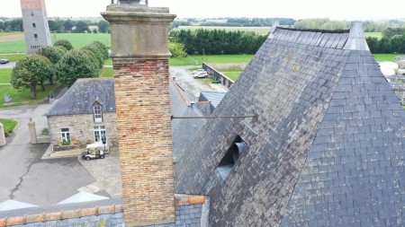 un_drone_inspecte_des_cheminees_a_rennes